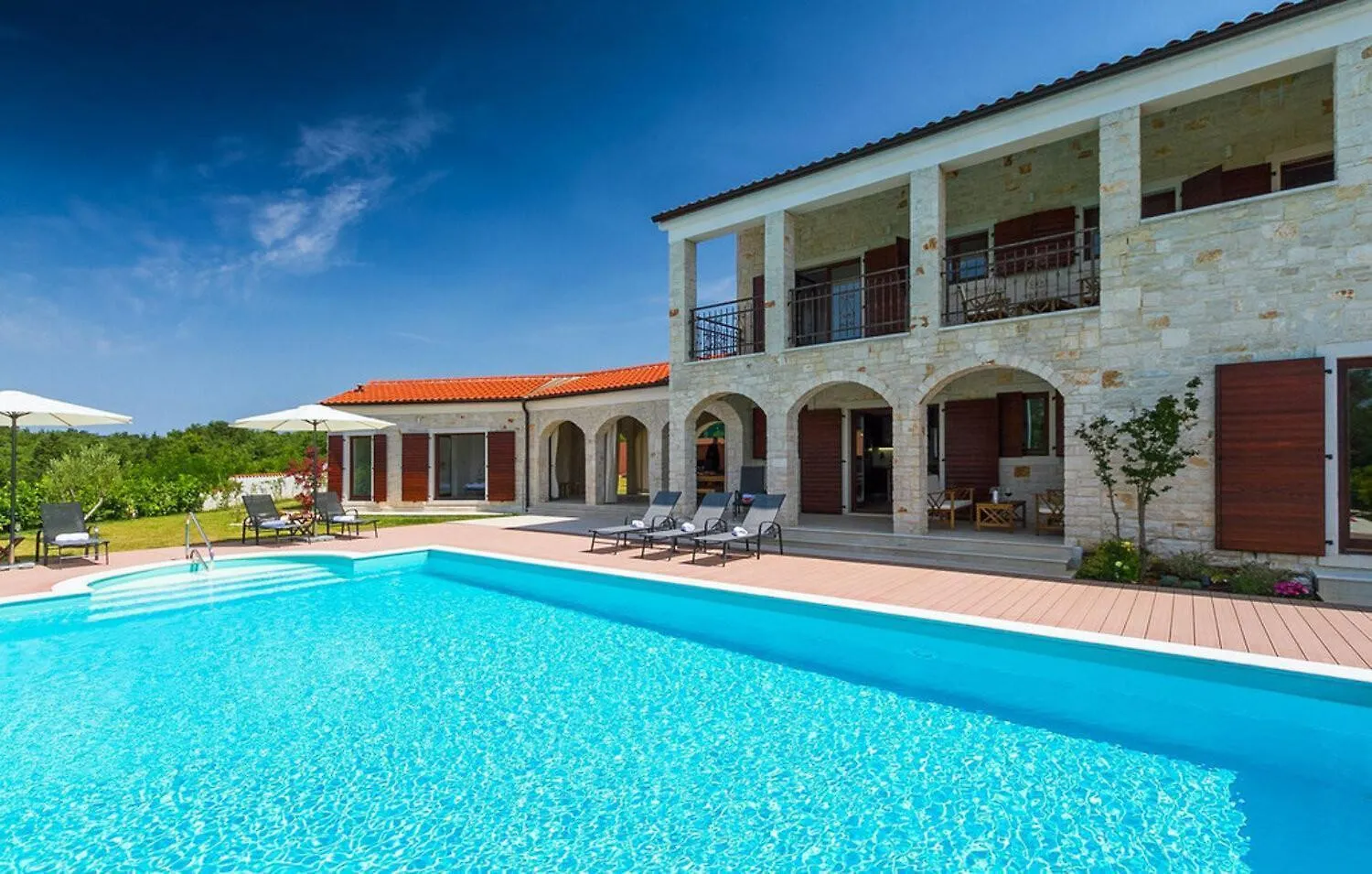 Villa Dubravka In Central Istria For 11 People - Pet Friendly With 70 M2 Private Pool Vosteni
