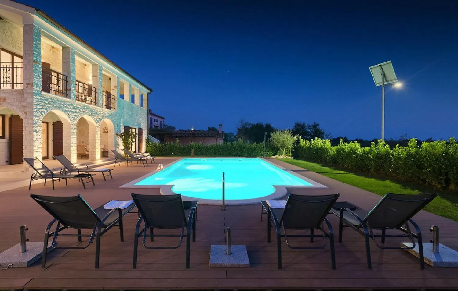 Villa Dubravka In Central Istria For 11 People - Pet Friendly With 70 M2 Private Pool Vosteni