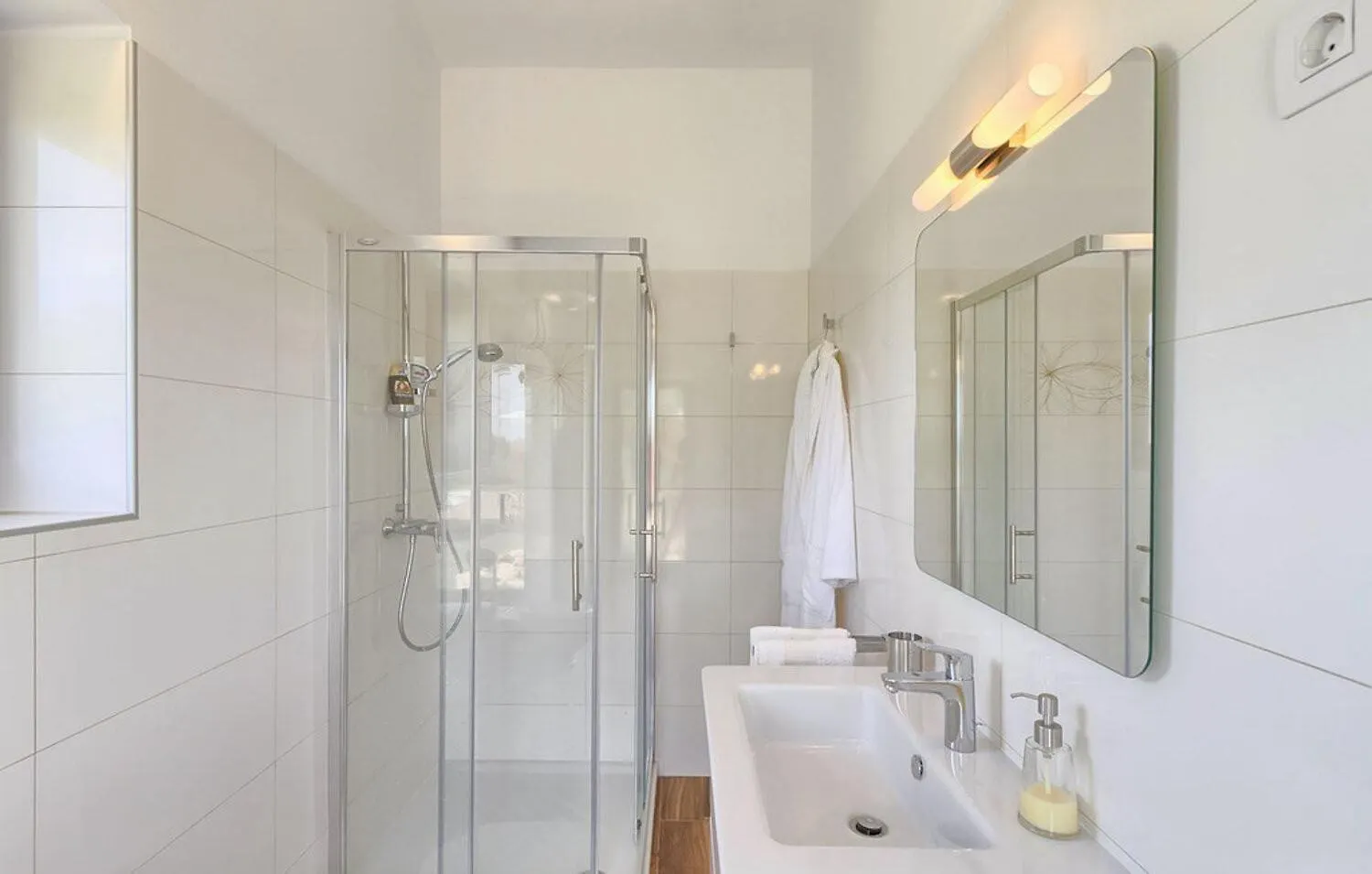 Villa Dubravka In Central Istria For 11 People - Pet Friendly With 70 M2 Private Pool Vosteni Croatia