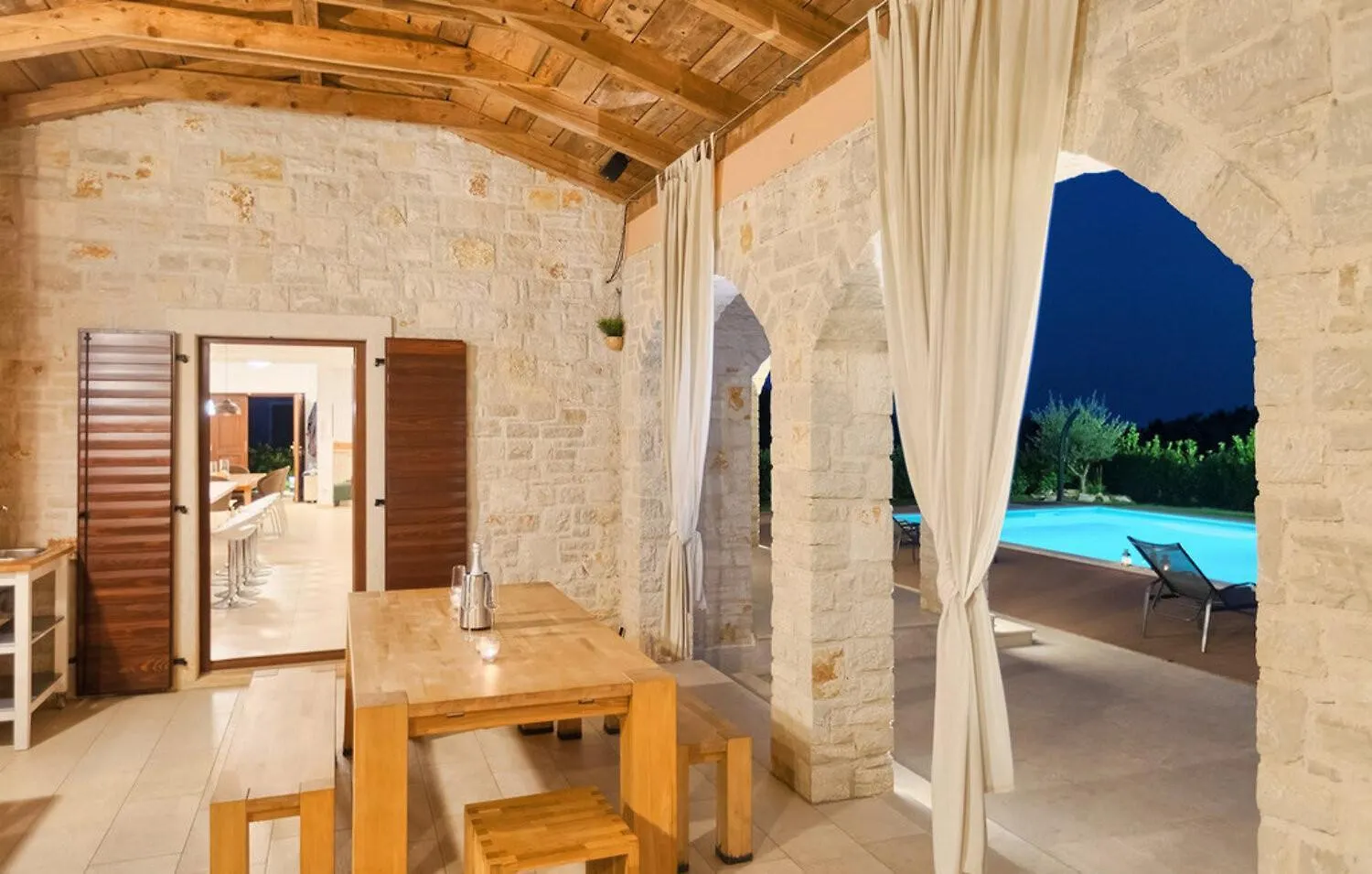 Villa Dubravka In Central Istria For 11 People - Pet Friendly With 70 M2 Private Pool Vosteni
