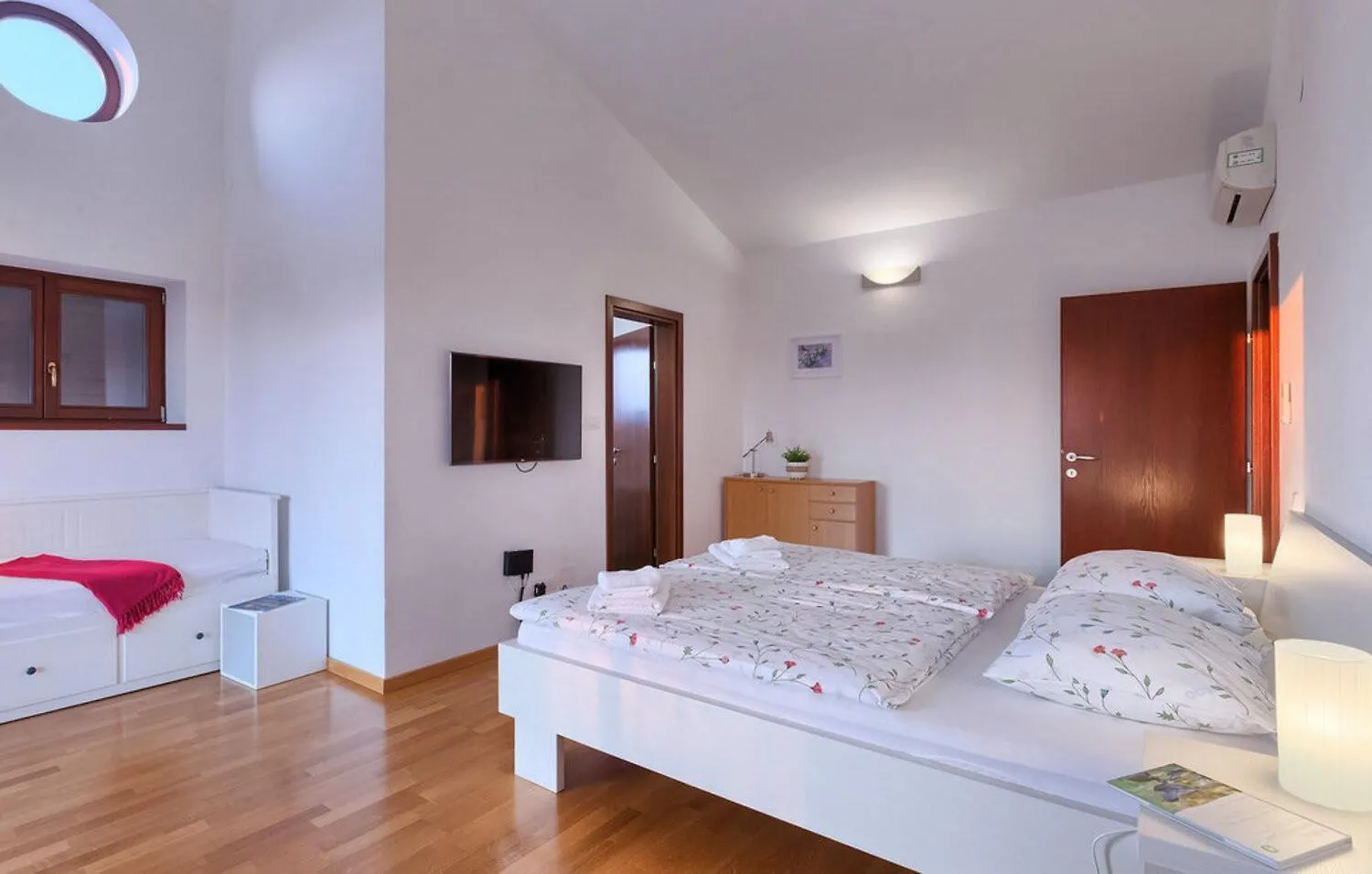 Villa Dubravka In Central Istria For 11 People - Pet Friendly With 70 M2 Private Pool Vosteni 0*,  Croatia